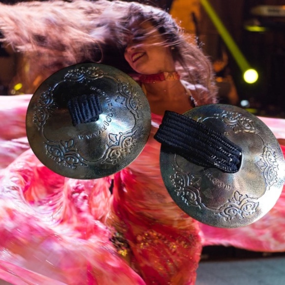 Belly Dancing Book and CD Kit NWT - Picture 6 of 8